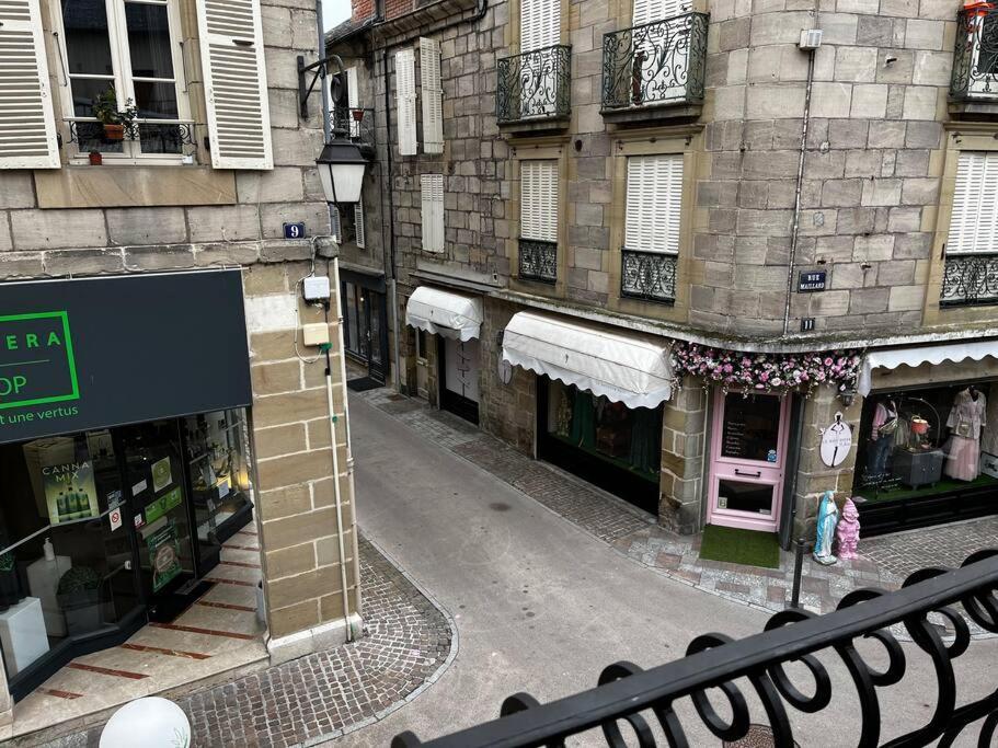 #Le Maillard #Grand F2 #Hyper Centre Brive-la-Gaillarde Exterior foto